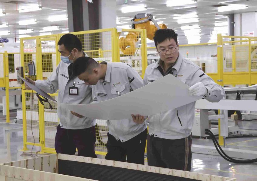 Jiangsu X-solar Green Building Technology Co., Ltd. productielijn van de fabrikant