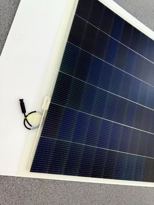120W 580W Flexibele zonnepanelen Aanpasbare ETFE-coating voor duurzaamheid Vermogen Tolerantiebereik 0-5W Pakket Brutogewicht 9,100kg